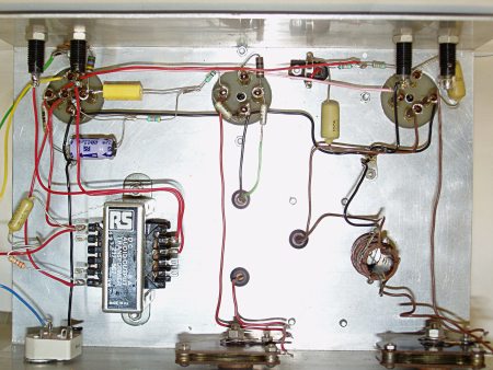 Hugh Castellan's Simple Three-valve Radio,
bottom view.